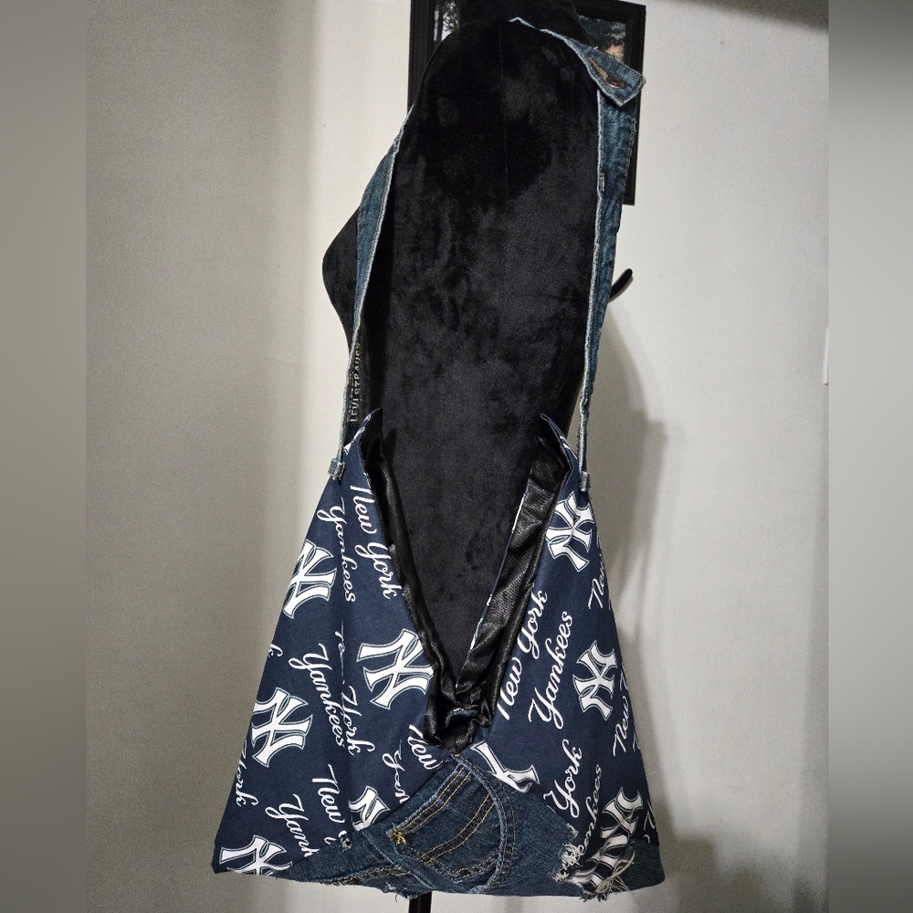 New York Yankees Denim Shoulder Bag